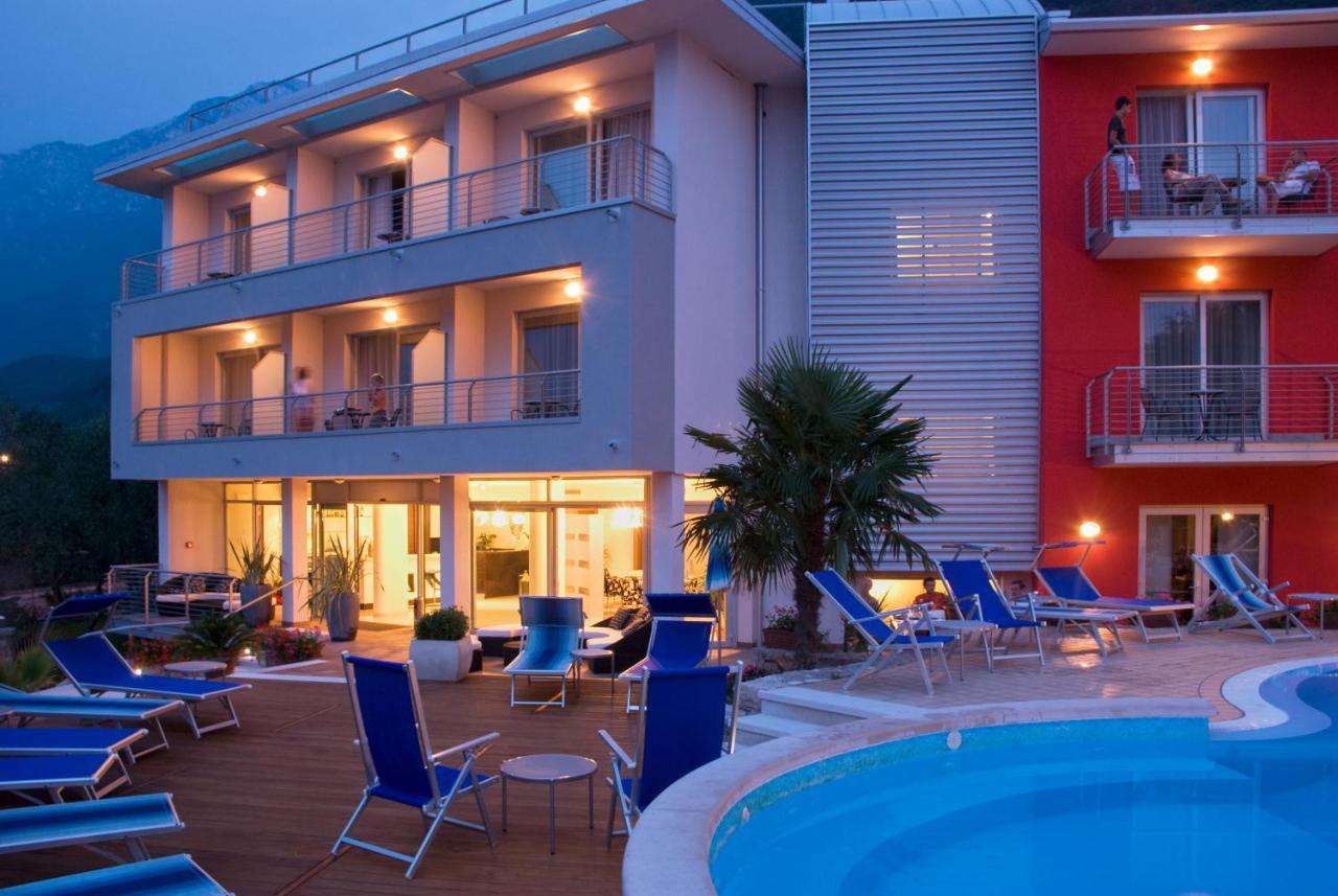 Hotel Campagnola Мальчезине Экстерьер фото