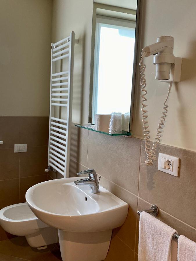 Hotel Campagnola Мальчезине Экстерьер фото